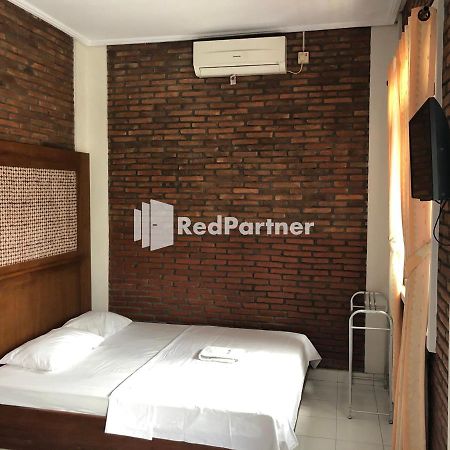 Rifka Annisa Guesthouse Syariah Redpartner Yogyakarta Kültér fotó