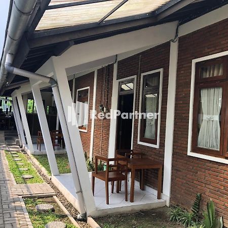 Rifka Annisa Guesthouse Syariah Redpartner Yogyakarta Kültér fotó