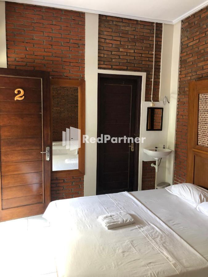 Rifka Annisa Guesthouse Syariah Redpartner Yogyakarta Kültér fotó